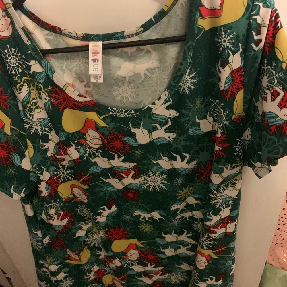 Lularoe xmas top